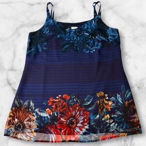 CAbi Artist‎ Multi-color Floral Lined Cami Tank top.